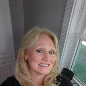 Meet your Posher, Toni